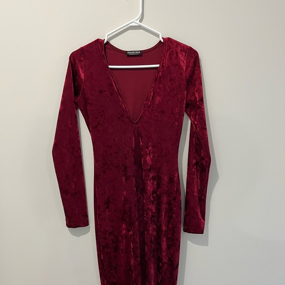 Fashion Nova Midi Velvet Dress Size M - Picture 2 of 2